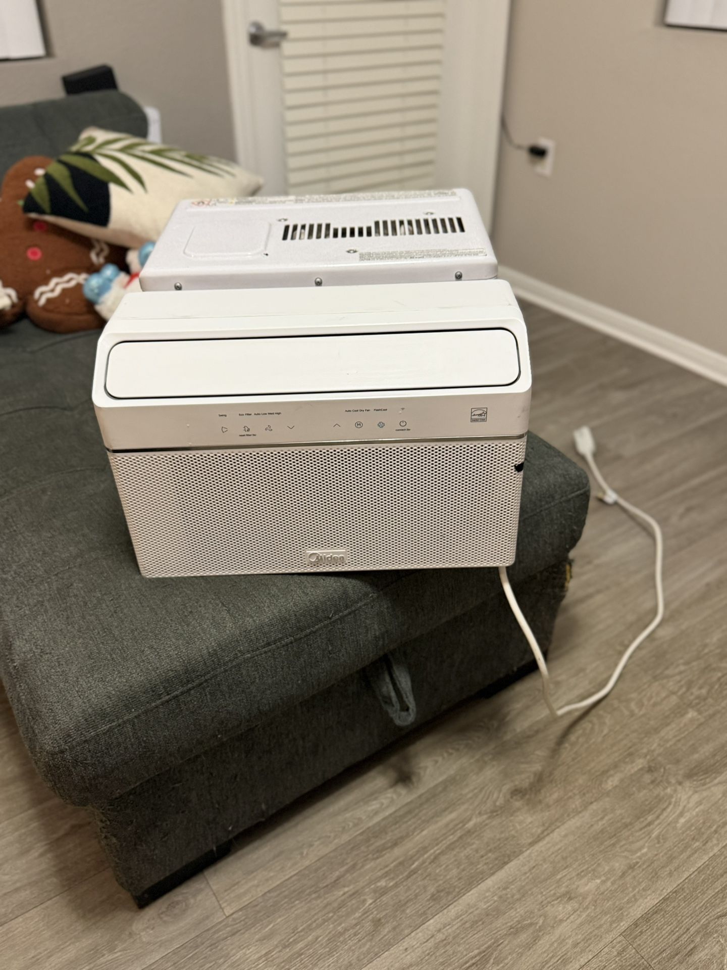 Midea Smart Window AC w/ Rack