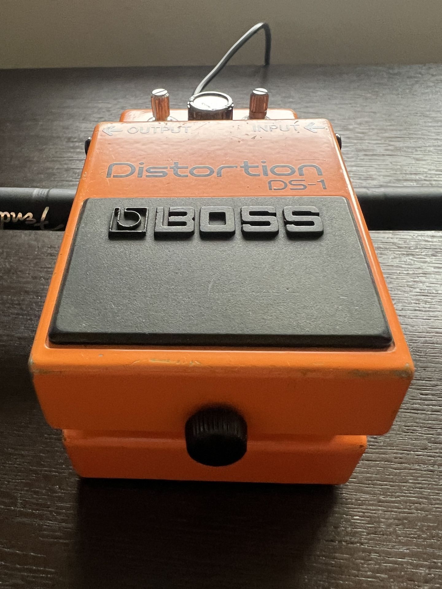 BOSS DS-1 Distortion Pedal (Version 1) display picture 1