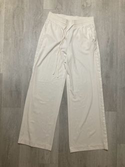 White wide leg pants