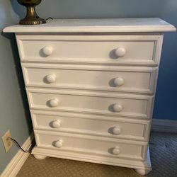 DRESSER - Solid wood, White Color, Five drawer