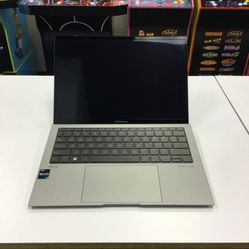 ASUS Zenbook UX5304VA-XS76T, Intel EVO i7, 32GB RAM, 1TB SSD-$0 DOWN!
