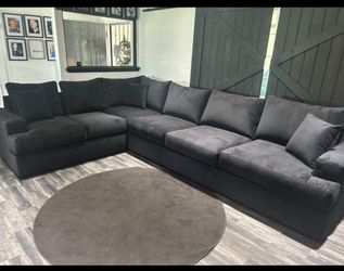(CUSTOM) Brand New Super Plush Black Velvet Sectional