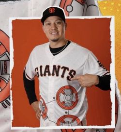 San Francisco Giants Star Wars BB-8 Jersey Size Medium