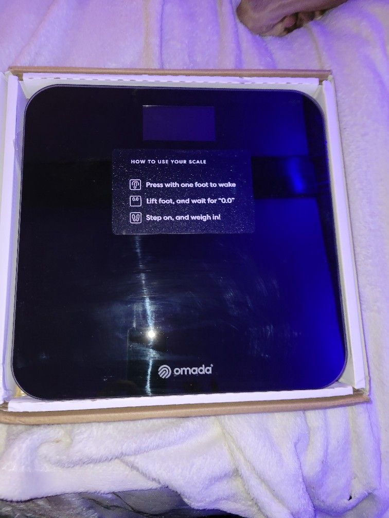 Omada Blue Tooth Scale Brand New