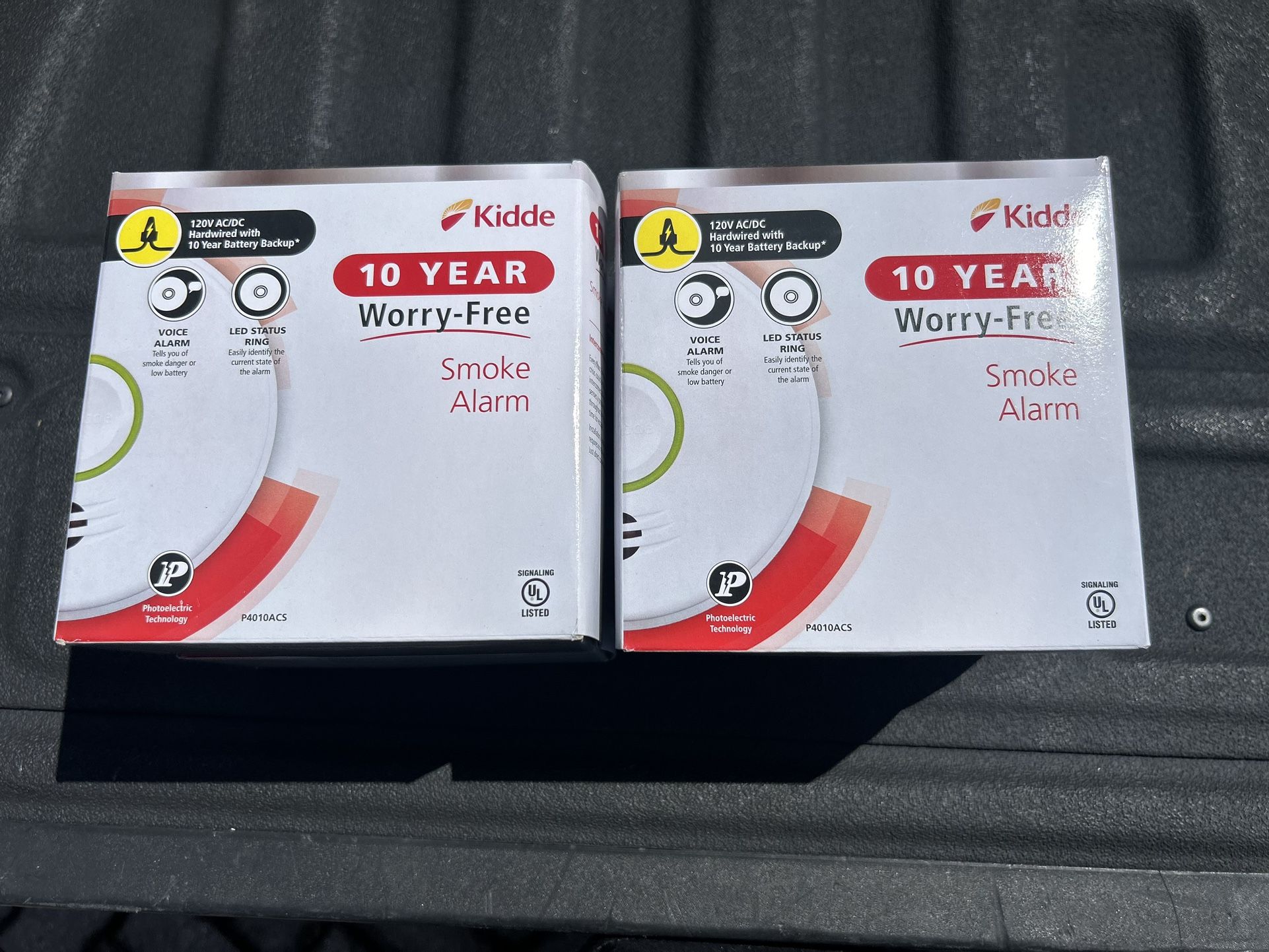 (4) Kidde 10 Year Worry-Free Hardwired Smoke Detector with Voice Alarm and Ambient Light Ring