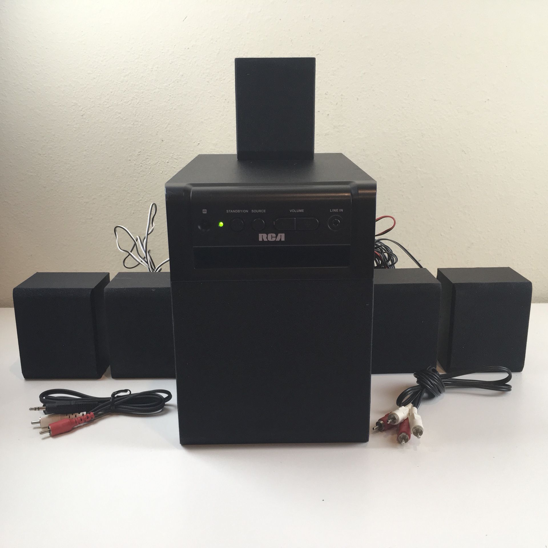 RCA RT151 Home Theater System 5 Speaker & Subwoofer