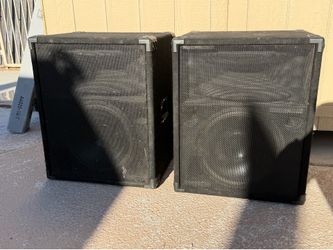 2 Big DJ Speakers