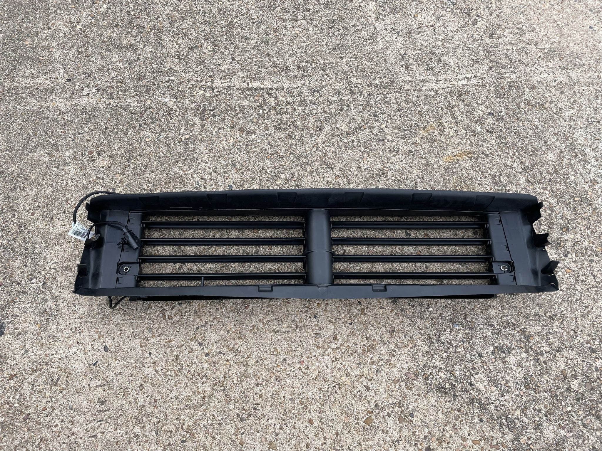 OEM Volkswagen 5C6-122-321-C Front Grille Shutter Assy 2015-2018 Jetta New