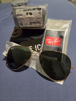 Ray-Ban RB3025 Aviator Large Metal Sunglasses