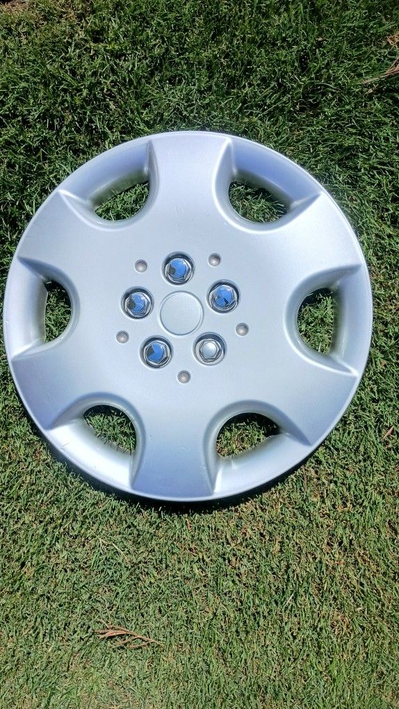 15 Inch Generic brand Hubcap