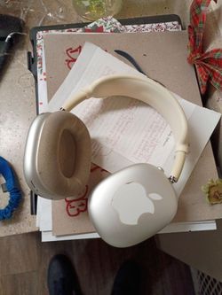 Apple AirPods Max Headphones – Starlight