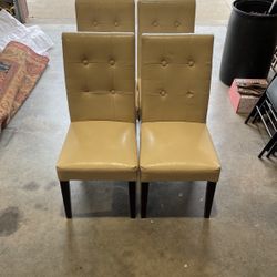 4 Dining Chairs