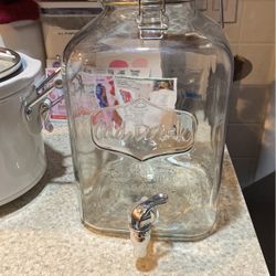 Drink Dispensing Mason Jar