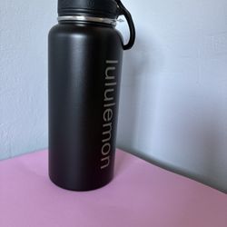 Lululemon Back To Life Sport Bottle  24 OZ 