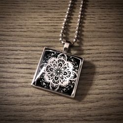 NEW - Silver, Black And White Floral Design Pendant and 24” Chain