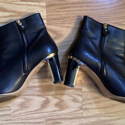Ferragamo Tinetta Black Leather Boots (size 10 Medium)