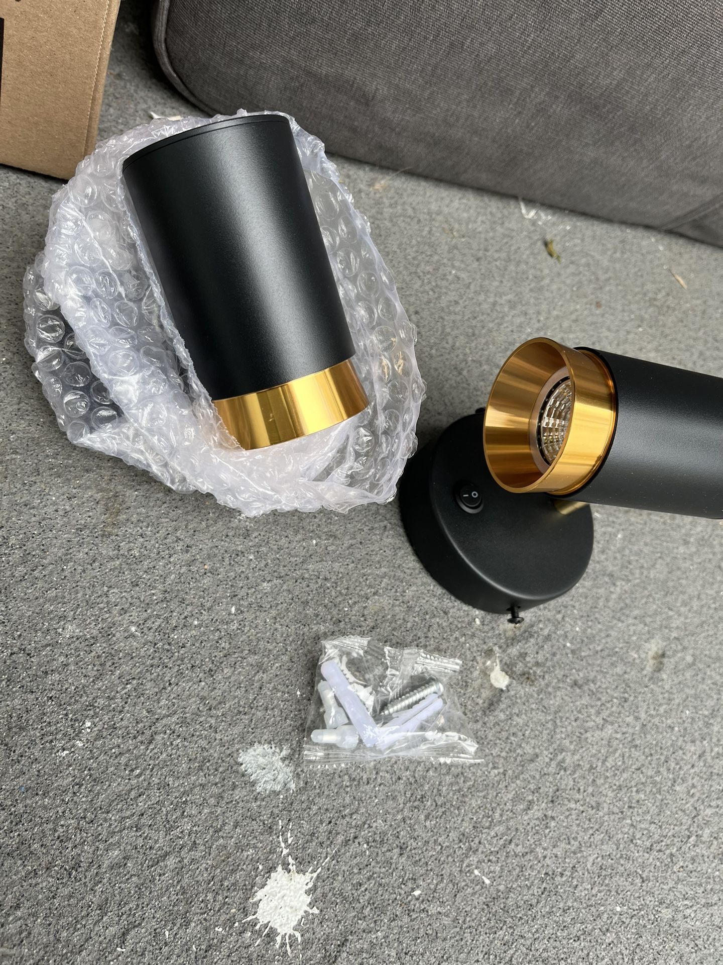 2 Brand New Spotlights