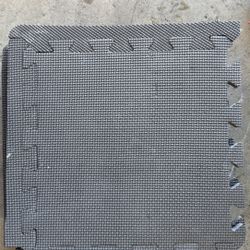 Gym/Padded Floor Tiles (12) 