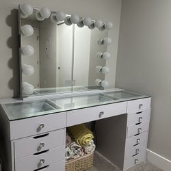 vanity desk and mirror 