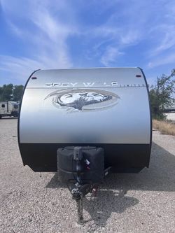 2019 forest river cherokee grey wolf 26BHSE