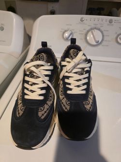 Tory Burch woman's shoes size 9