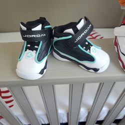 Baby Shoes Size 4c Thumbnail