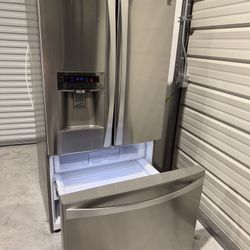 36” Fridge Like New 