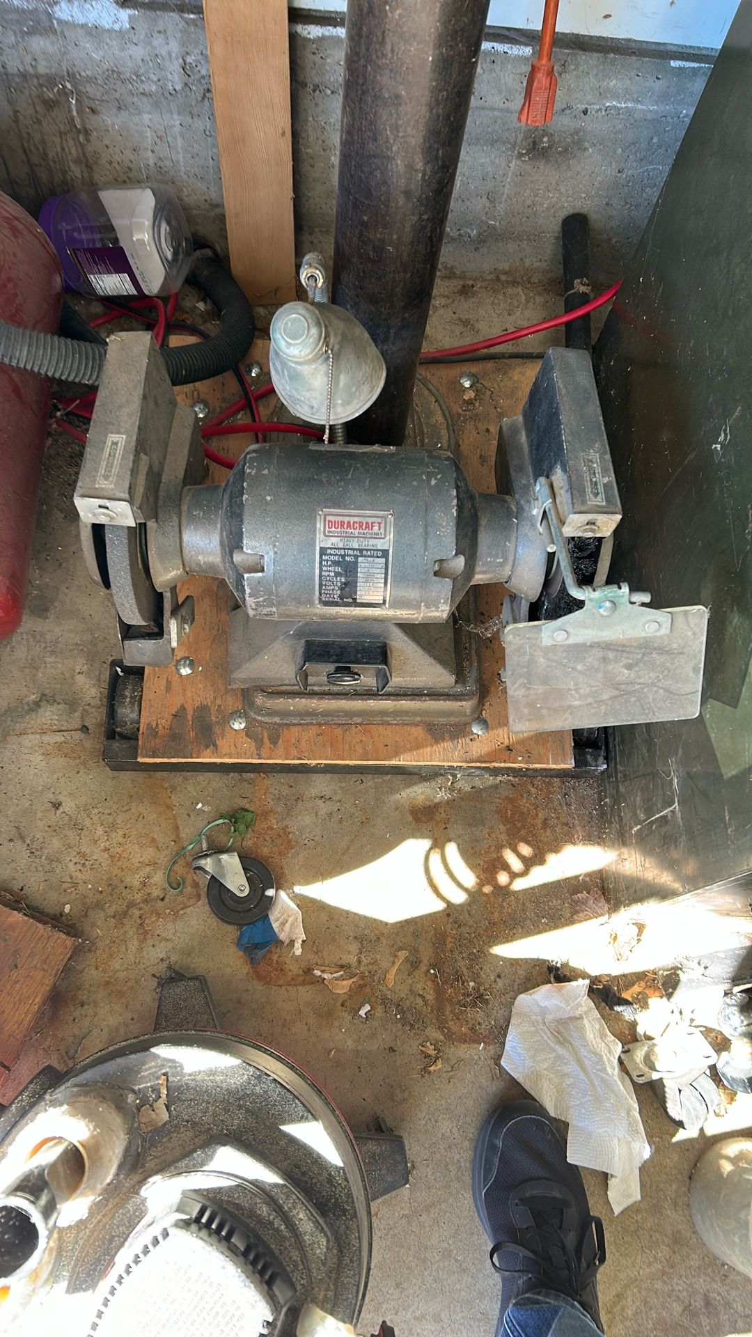 DURACRAFT 8 inch stone and brush grinder