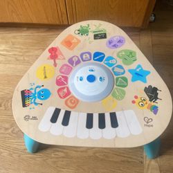 Hape Magic Tune Table