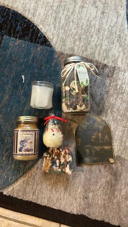 Mixed Home Decor and Candle Lot