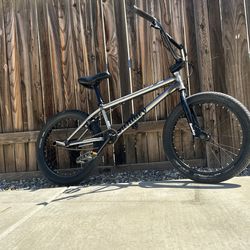 Sunday BMX bike