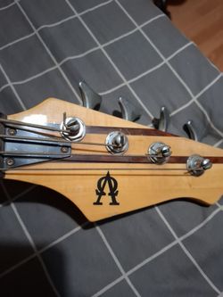 Selling a bass Guitar