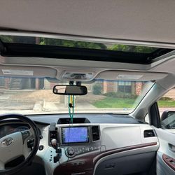 2012 Toyota Sienna