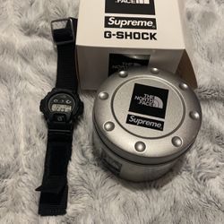 G SHOCK SUPREME WATCH NORTH FACE for Sale in Brooklyn