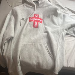 Supreme Hoodie 