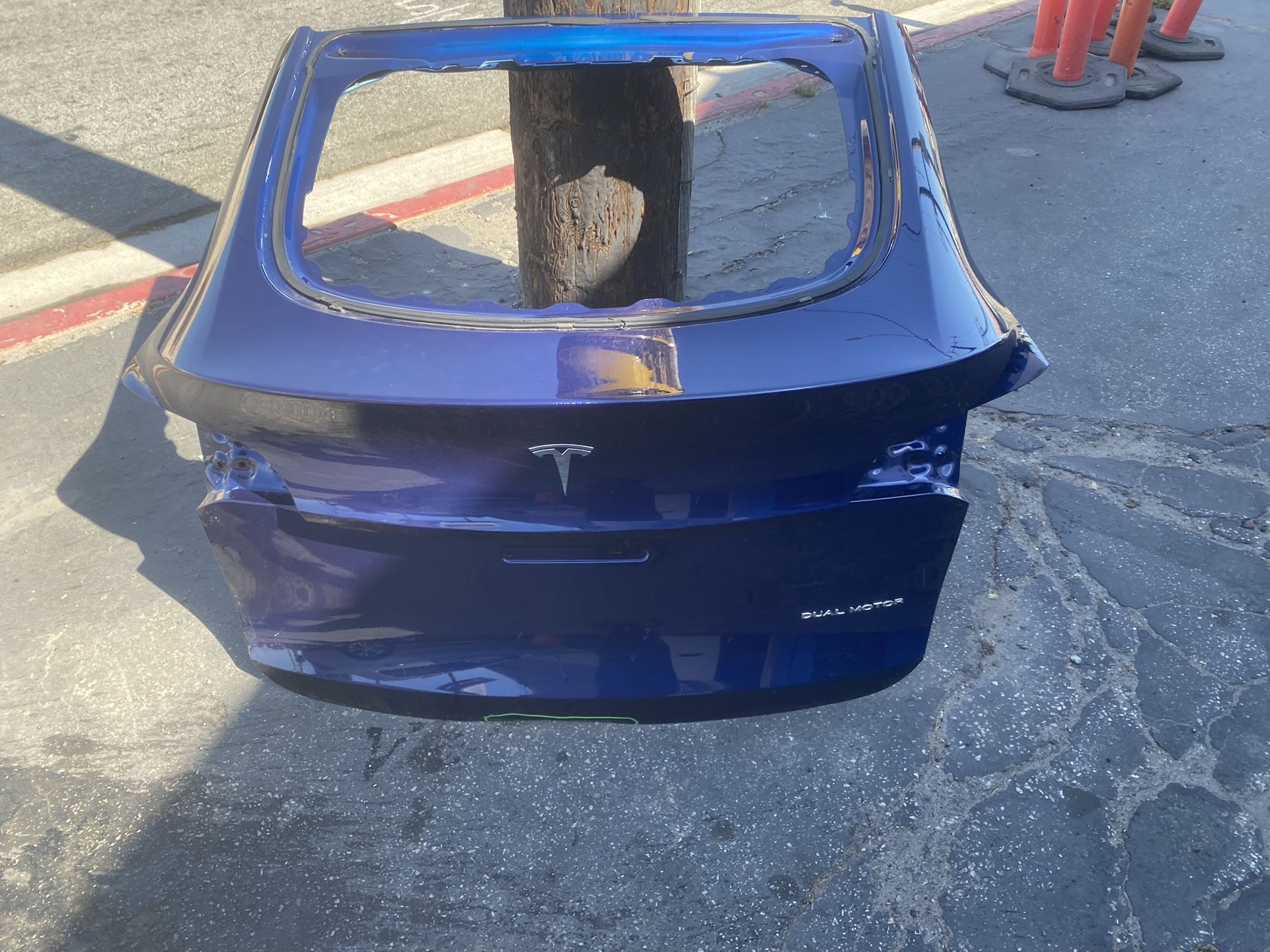 2020 2021 2022 TESLA MODEL Y REAR HATCH TRUNK LID LIFTGATE TAILGATE OEM