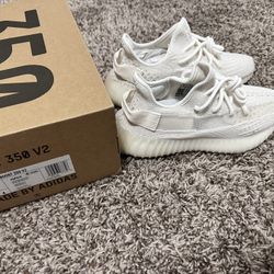 Yeezy 350 (Bone)