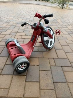 Radio Flyer Deluxe Big Flyer Bike Three Wheeler