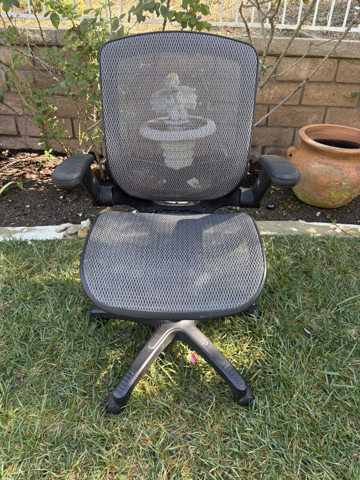 Gray Mesh Ergonomic Office Chair