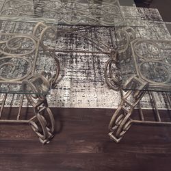 Glass and metal Coffee table set