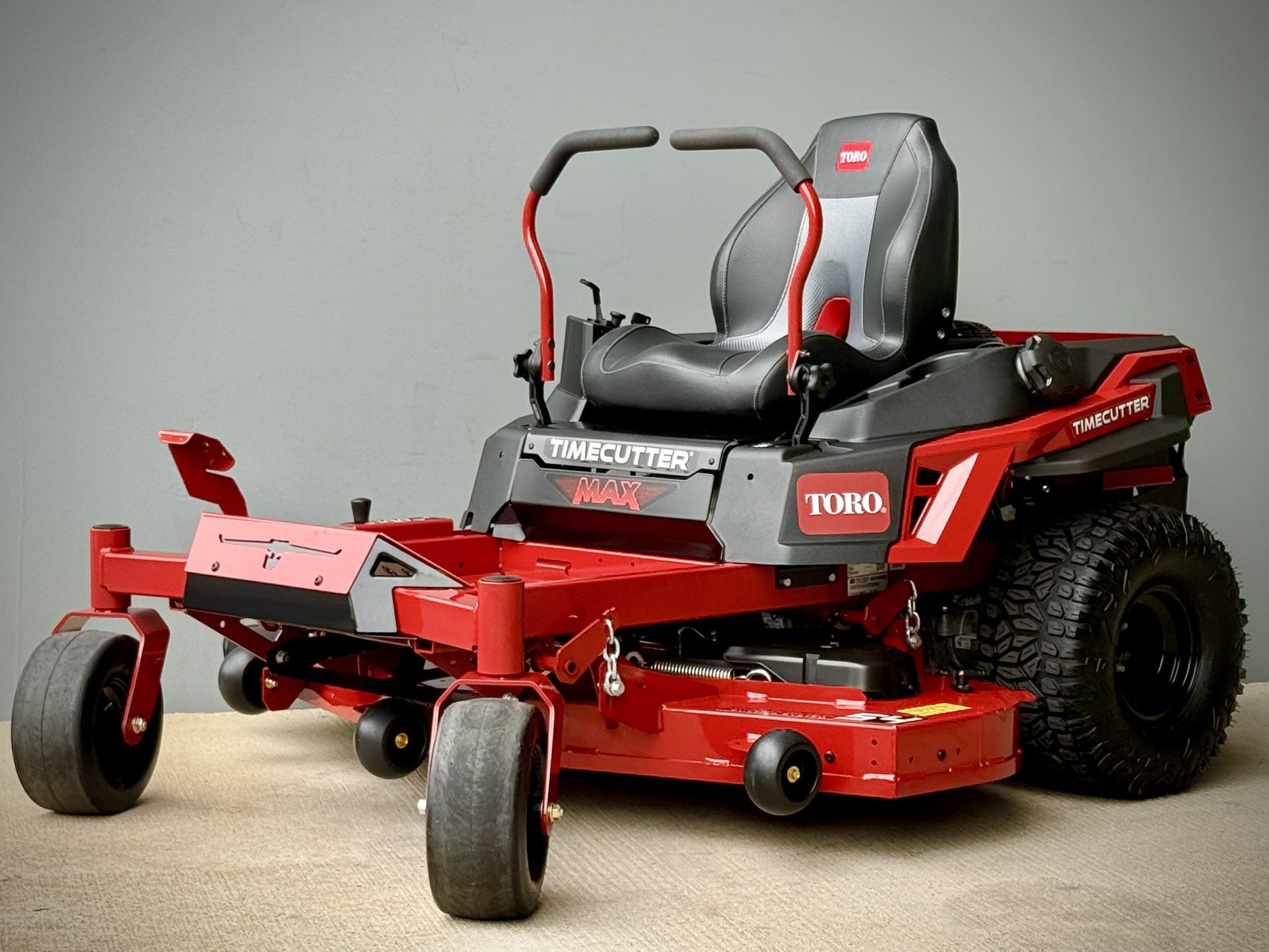Brand new Toro TimeCutter MAX 54-in 23 -HP V-twin Gas Zero-turn Riding Lawn Mower