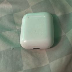 Apple AirPods First Gen