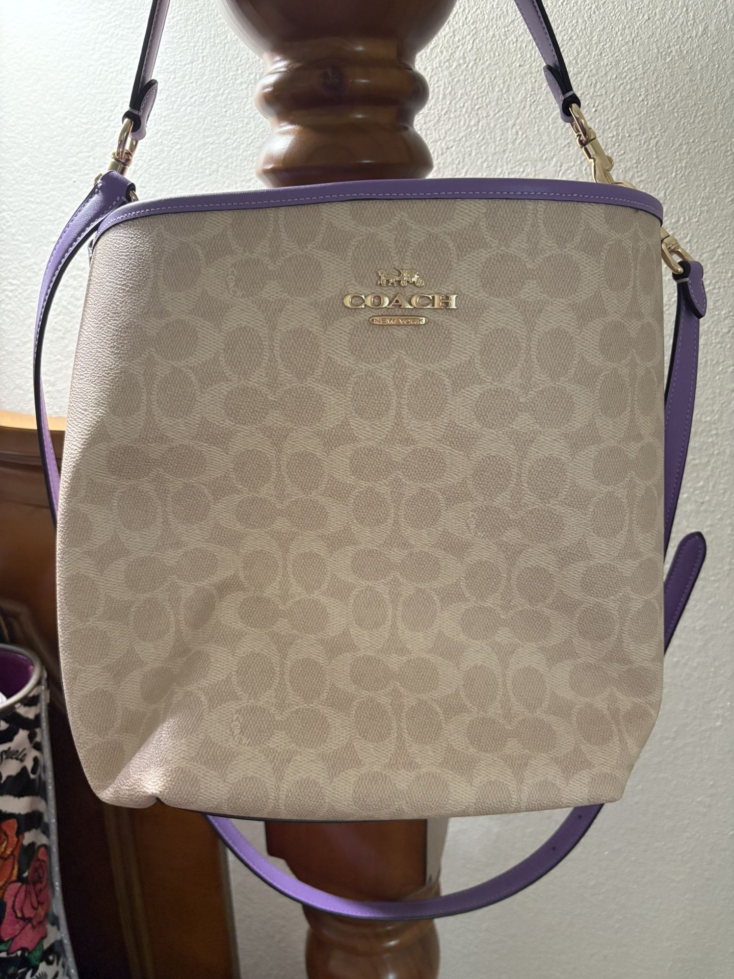 New Coach Tan And Lavender