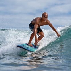 WaveStorm Surfboard 5 1/2 Ft.  / Foam W/ Wood Stringer