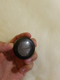 Original mac eyeshadow scene satin