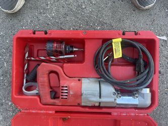 Milwaukee. Angle Drill