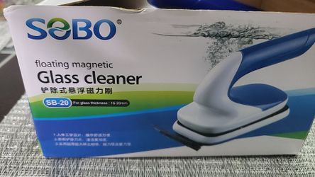 Fish tank glass cleaner