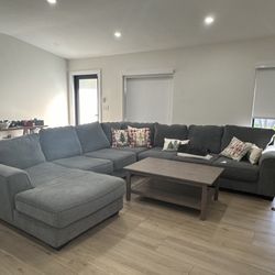 Sectional Sofa 