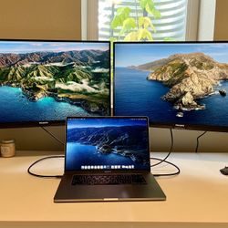2 Philips 27” Monitors(USB-C)