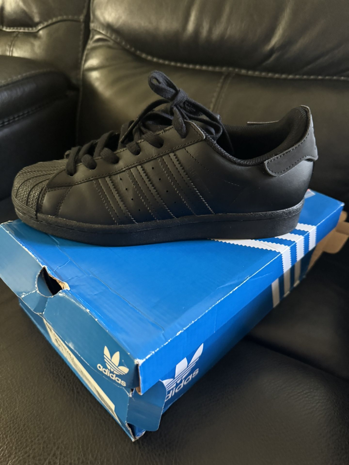 Adidas Super Star Size 6.5 Men